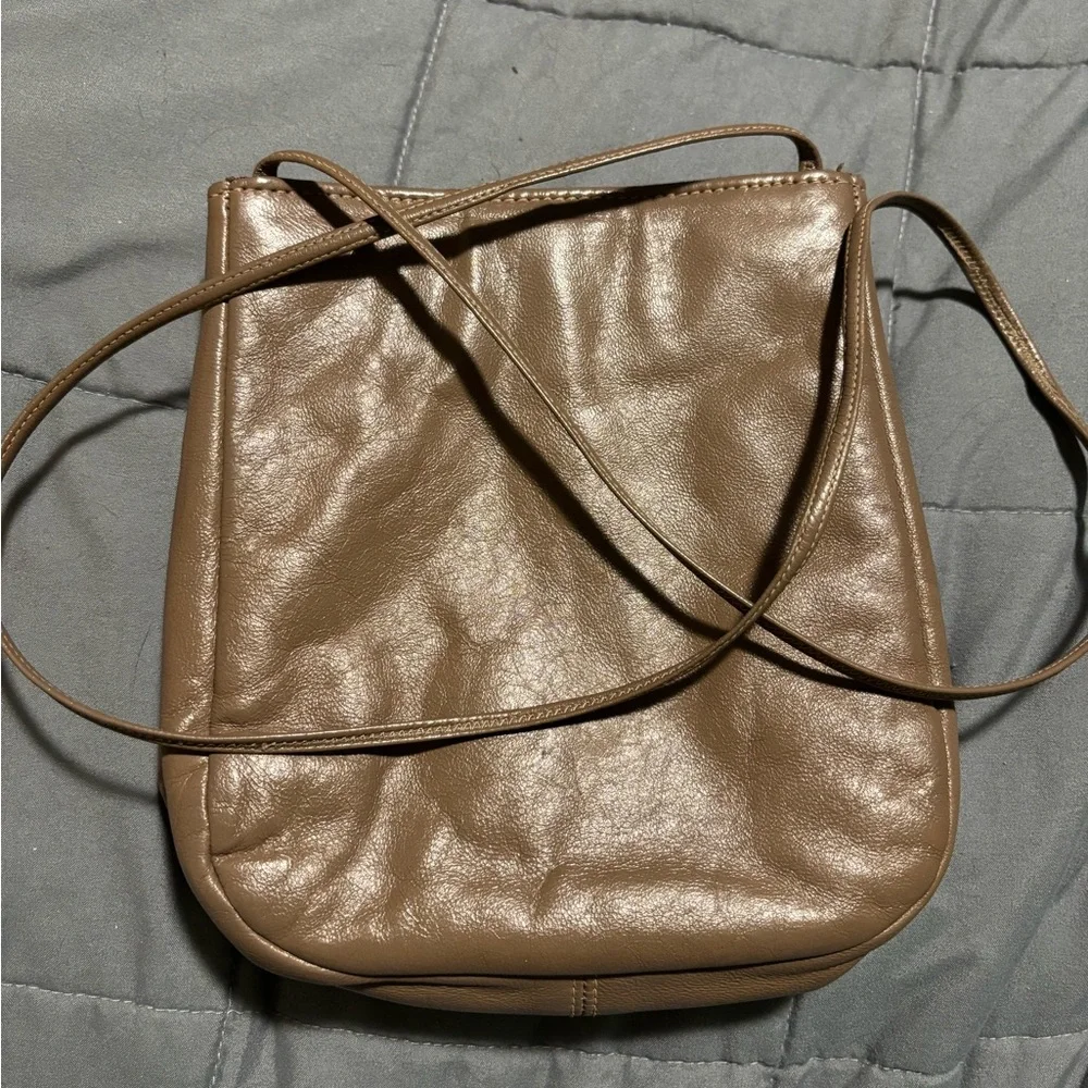 VINTAGE 80s Small Leather Shoulder Bag Handbag Snap Close Bow Accent TAUPE - Picture 3 of 5